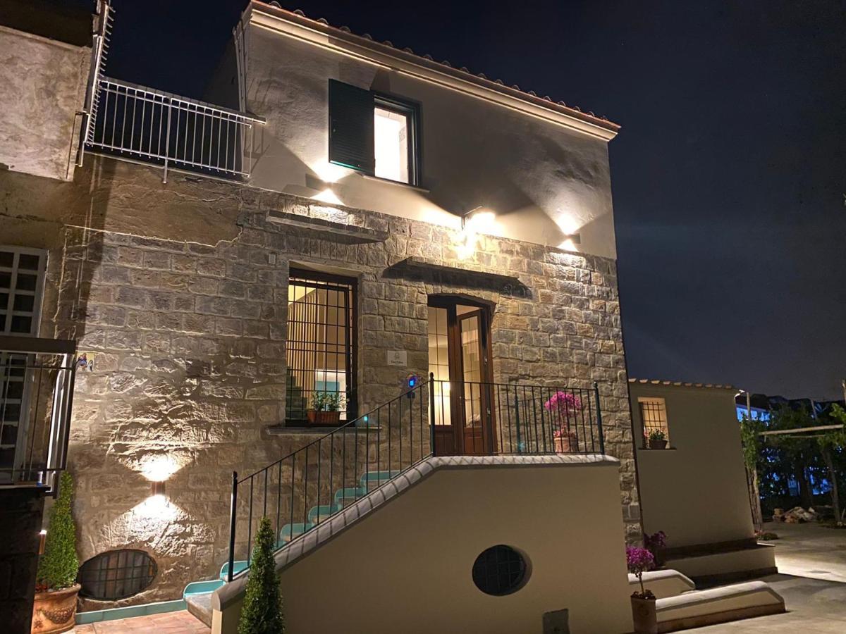 Casa Fifina Rooms サンテジーディオ・デル・モンテ・アルビーノ エクステリア 写真