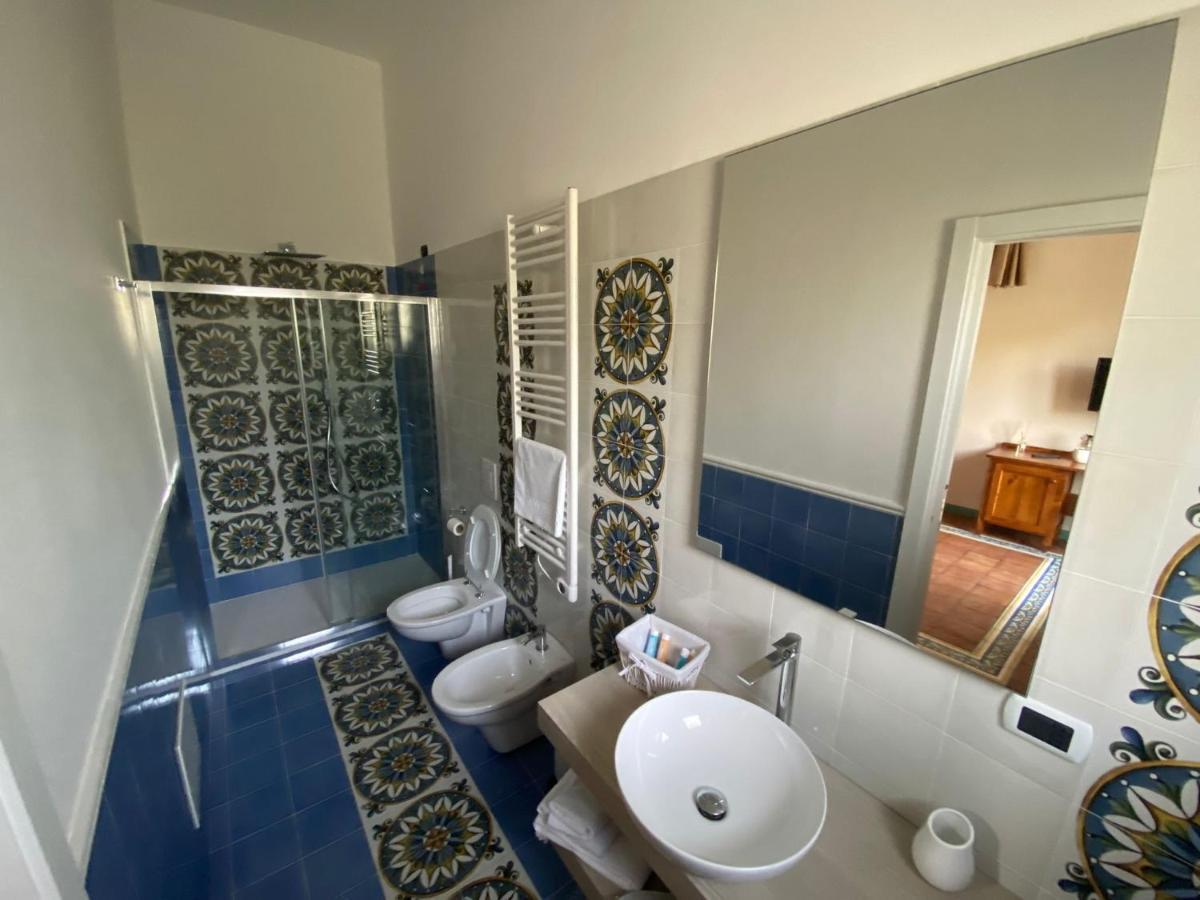 Casa Fifina Rooms サンテジーディオ・デル・モンテ・アルビーノ エクステリア 写真
