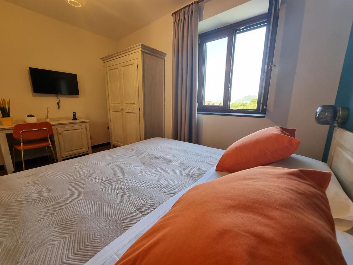 Casa Fifina Rooms サンテジーディオ・デル・モンテ・アルビーノ エクステリア 写真