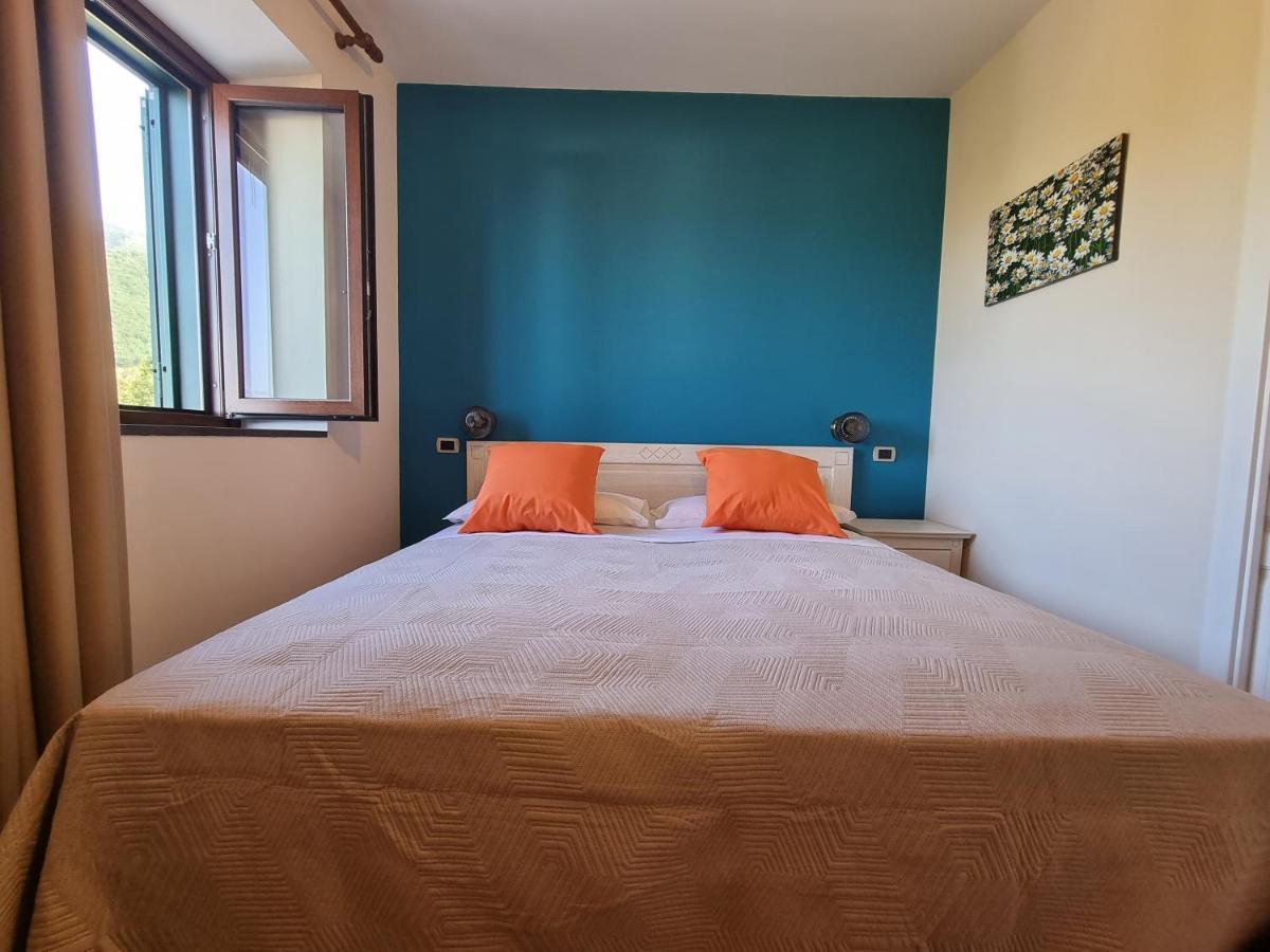 Casa Fifina Rooms サンテジーディオ・デル・モンテ・アルビーノ エクステリア 写真