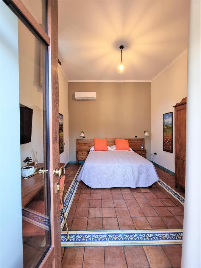 Casa Fifina Rooms サンテジーディオ・デル・モンテ・アルビーノ エクステリア 写真